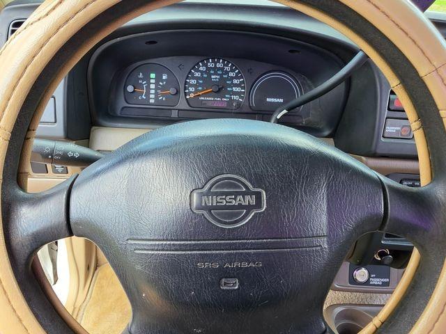 1999 Nissan Frontier XE