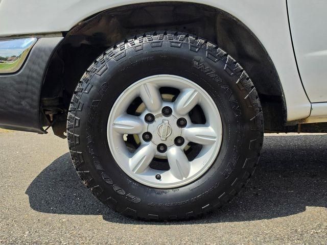 1999 Nissan Frontier XE