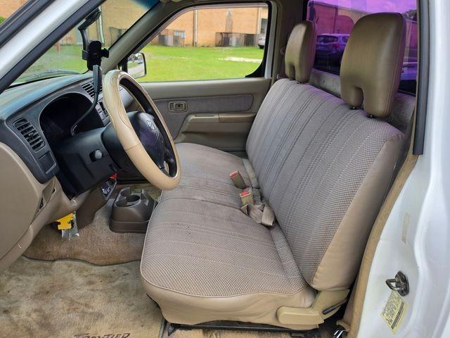 1999 Nissan Frontier XE - 5