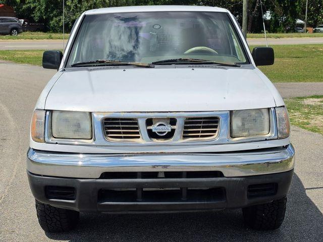 1999 Nissan Frontier XE