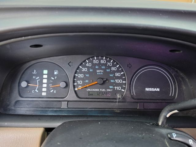 1999 Nissan Frontier XE