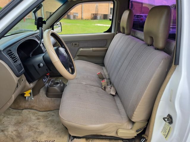 1999 Nissan Frontier XE - 5