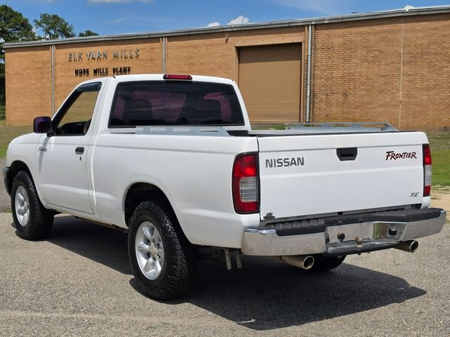 1999 Nissan Frontier XE