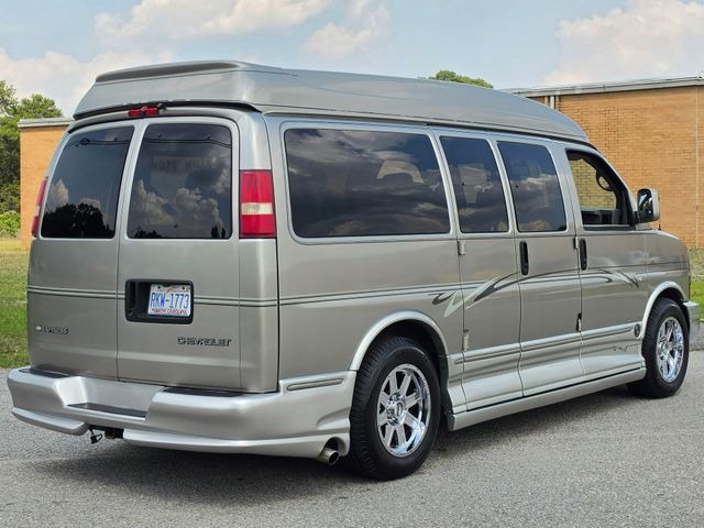 2004 Chevrolet Express G1500 Explorer Limited SE