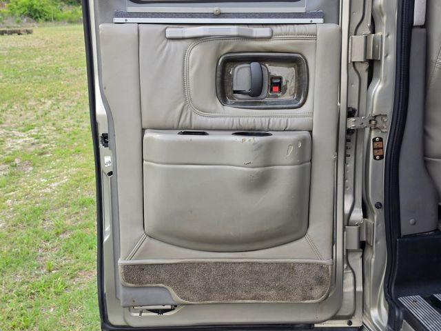 2004 Chevrolet Express G1500 Explorer Limited SE