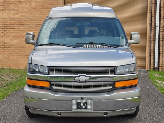2004 Chevrolet Express G1500 Explorer Limited SE