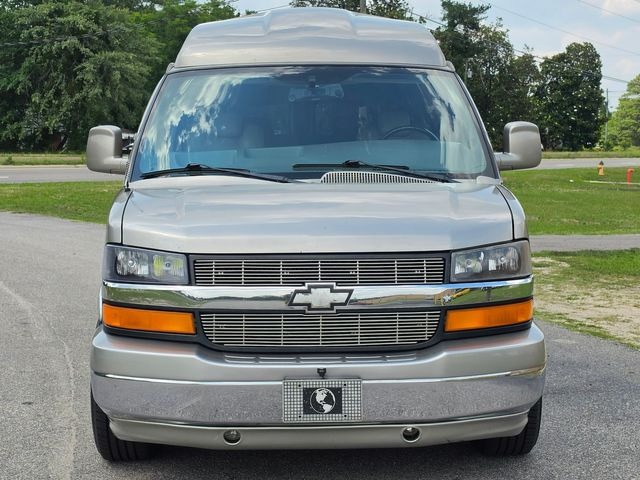 2004 Chevrolet Express G1500 Explorer Limited SE