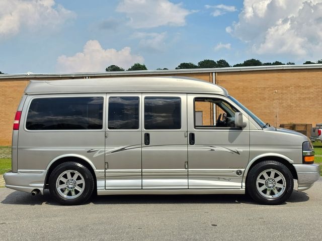 2004 Chevrolet Express G1500 Explorer Limited SE - 2