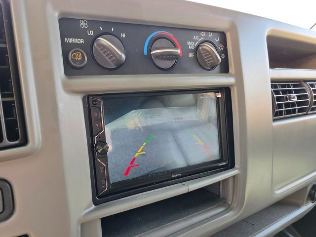 2004 Chevrolet Express G1500 Explorer Limited SE