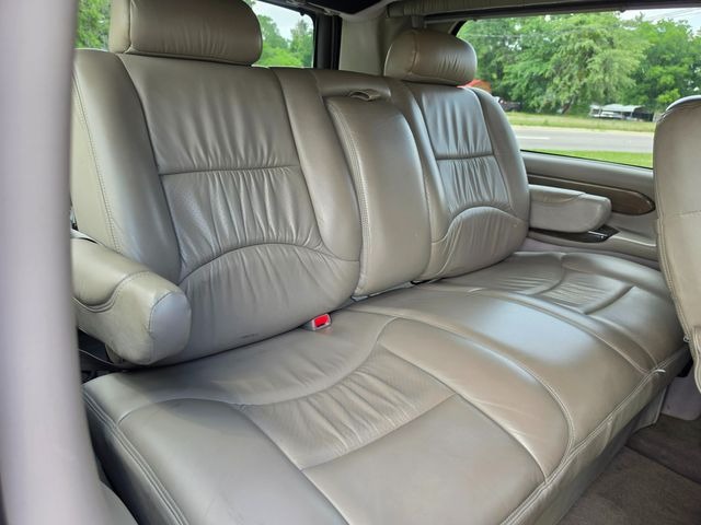 2004 Chevrolet Express G1500 Explorer Limited SE
