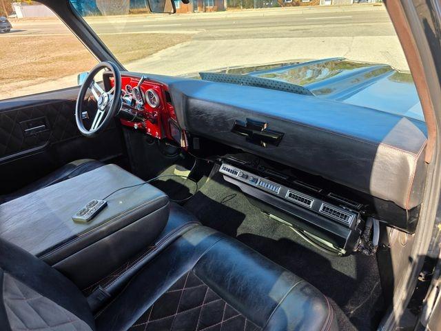 Custom 1979 Chevrolet C10 SWB