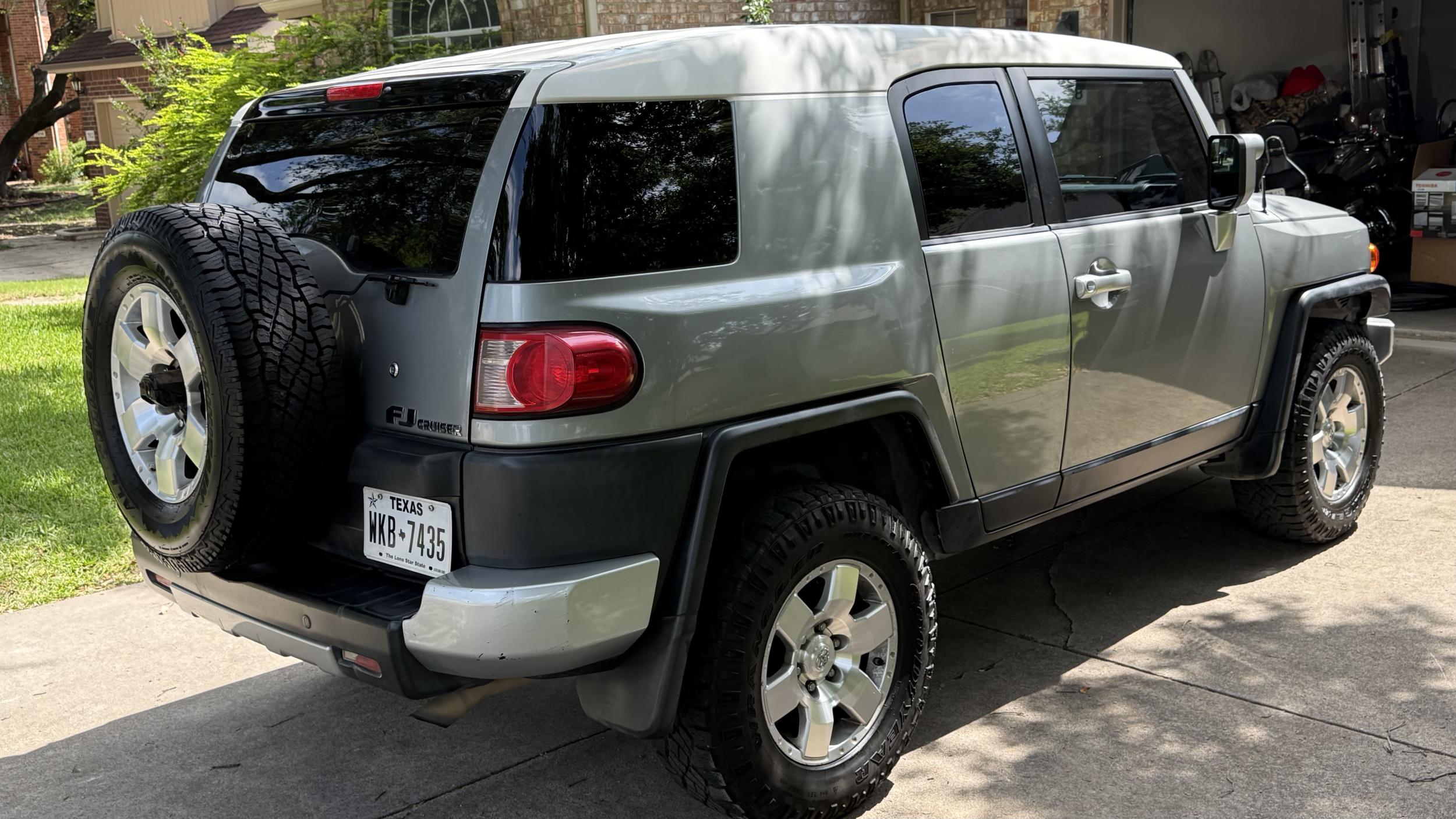 2009 Toyota FJ Cruiser - 5