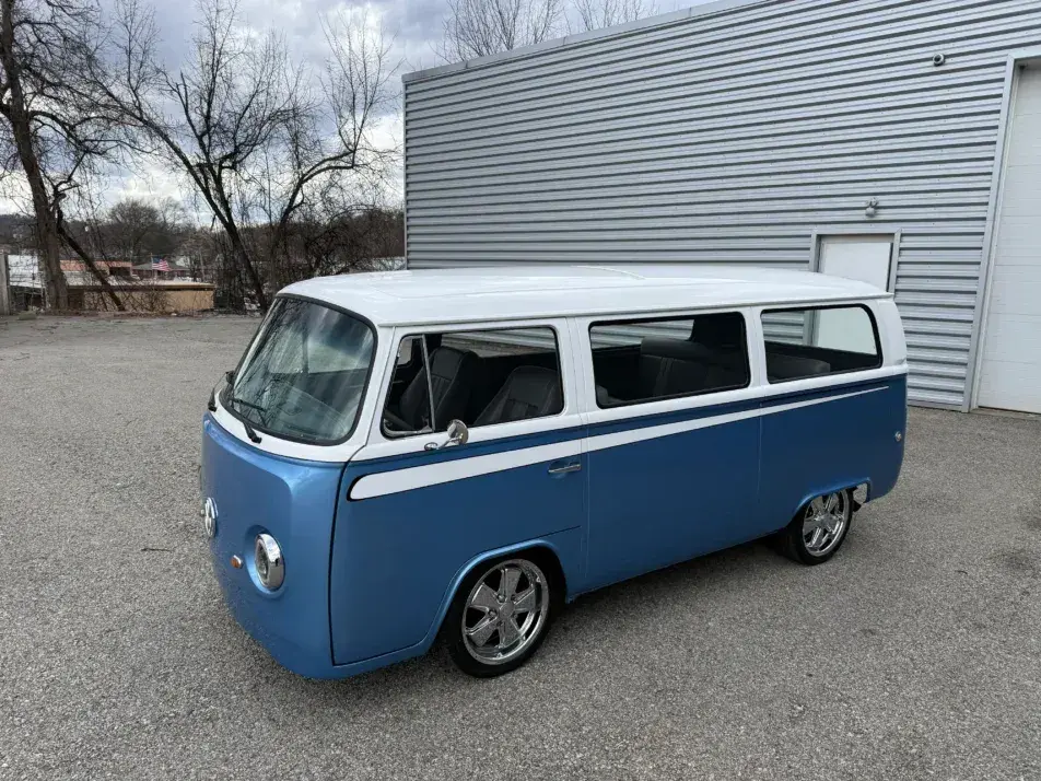 1974 Volkswagen Type II Custom Bus