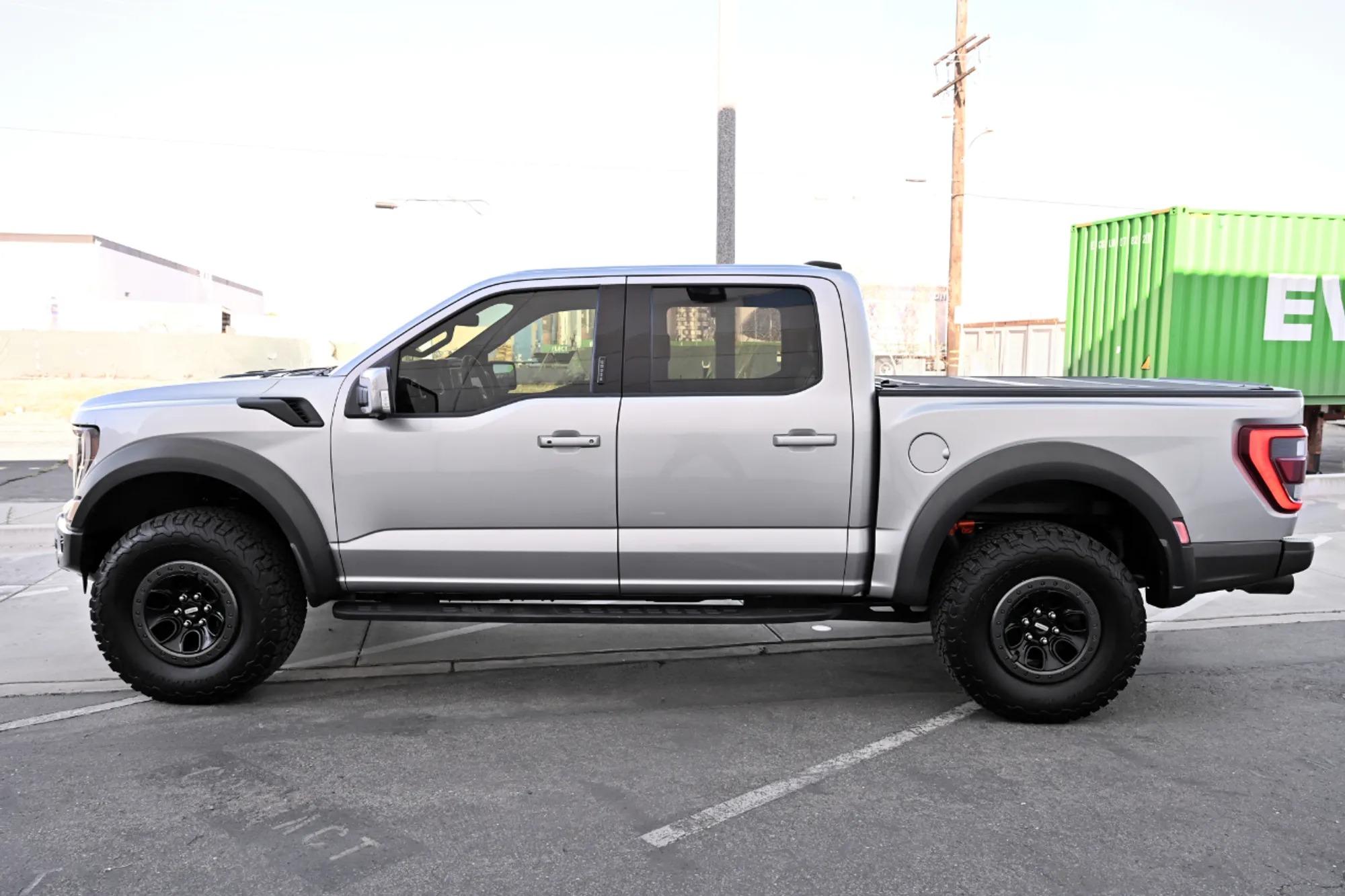 2022 Ford F-150 Raptor - 2