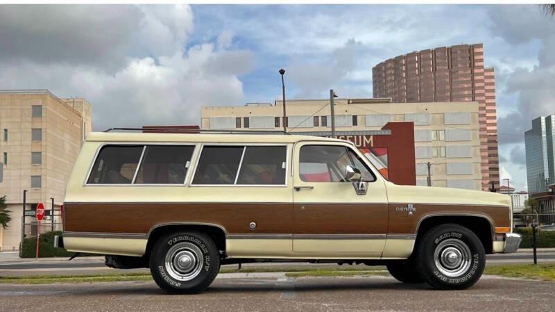 1981 Chevrolet C10 Suburban Caryall