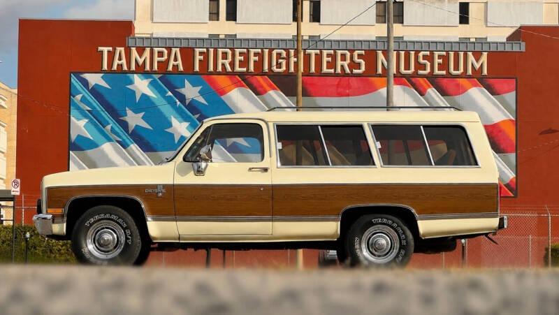 1981 Chevrolet C10 Suburban Caryall