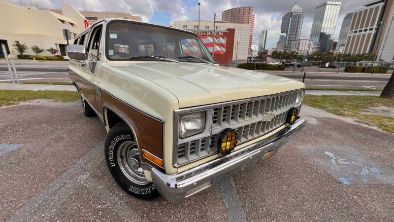 1981 Chevrolet C10 Suburban Caryall - 4