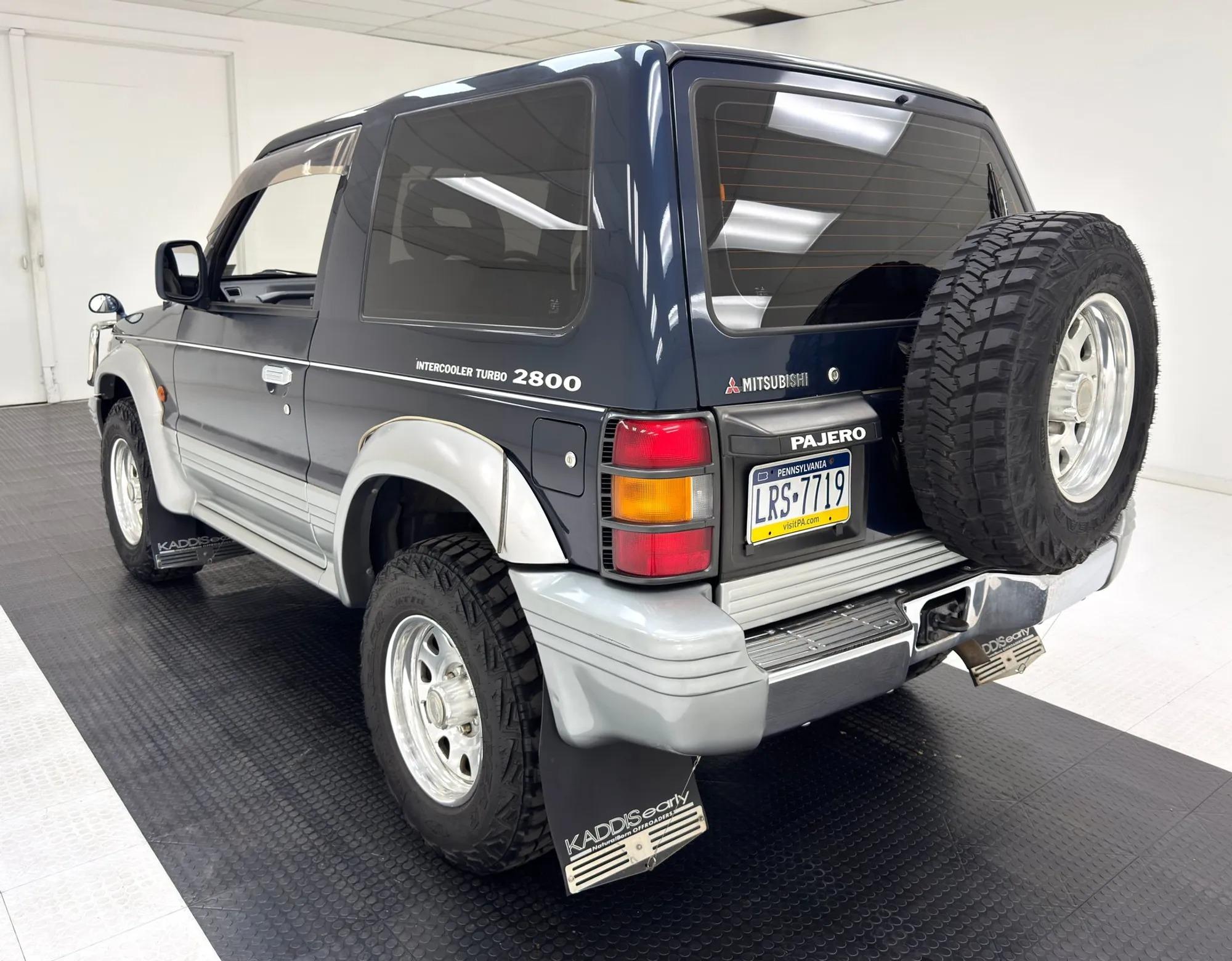 1995 Mitsubishi Pajero 2.8 XR-II - 4