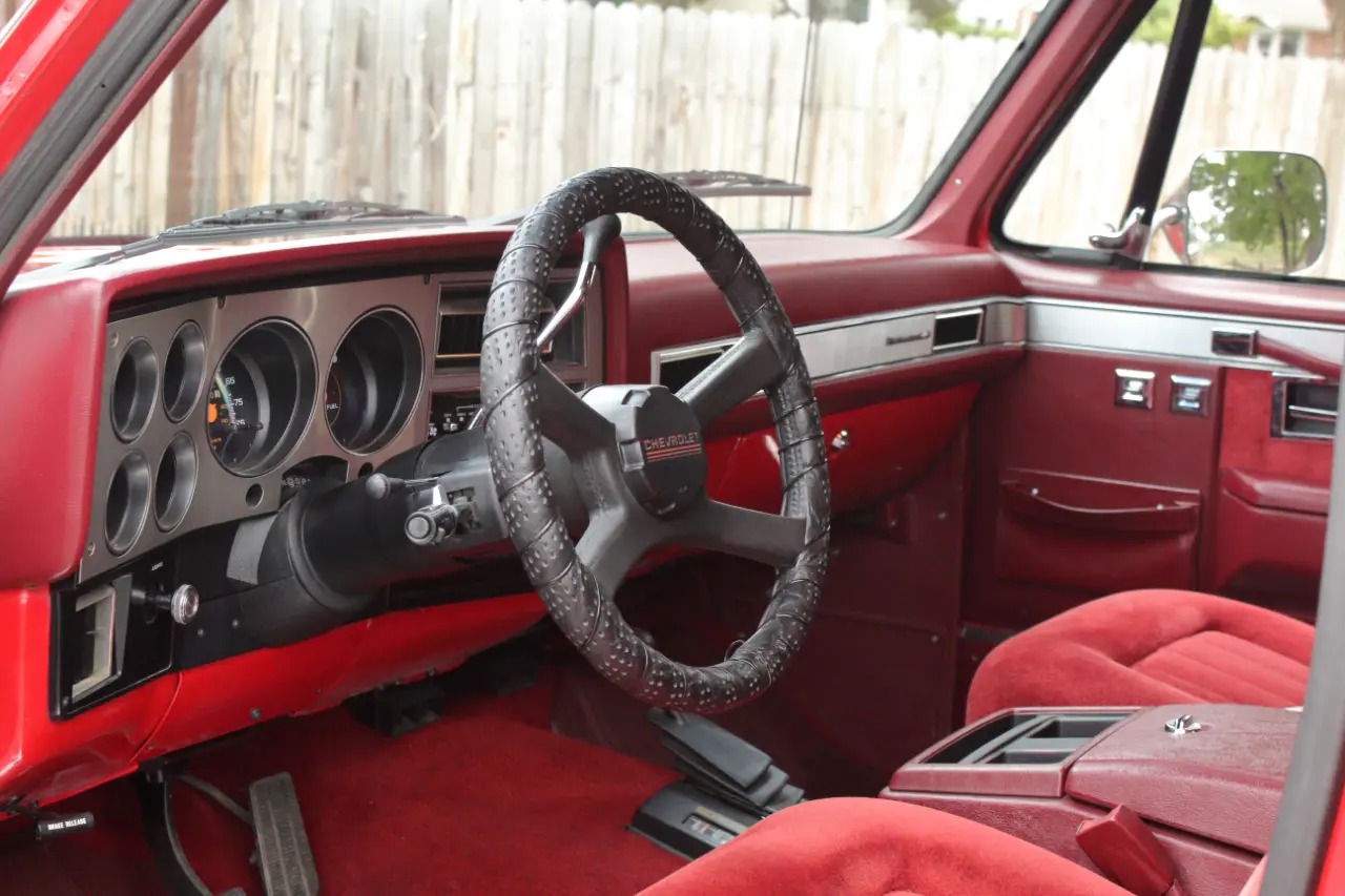 1991 Chevrolet K5 Blazer - 5