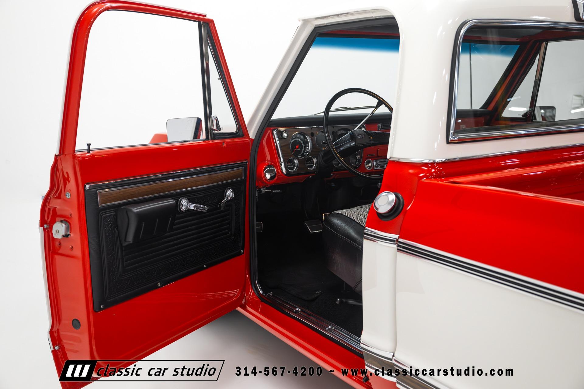 Frame-Off Restored 1971 Chevrolet C10 Cheyenne