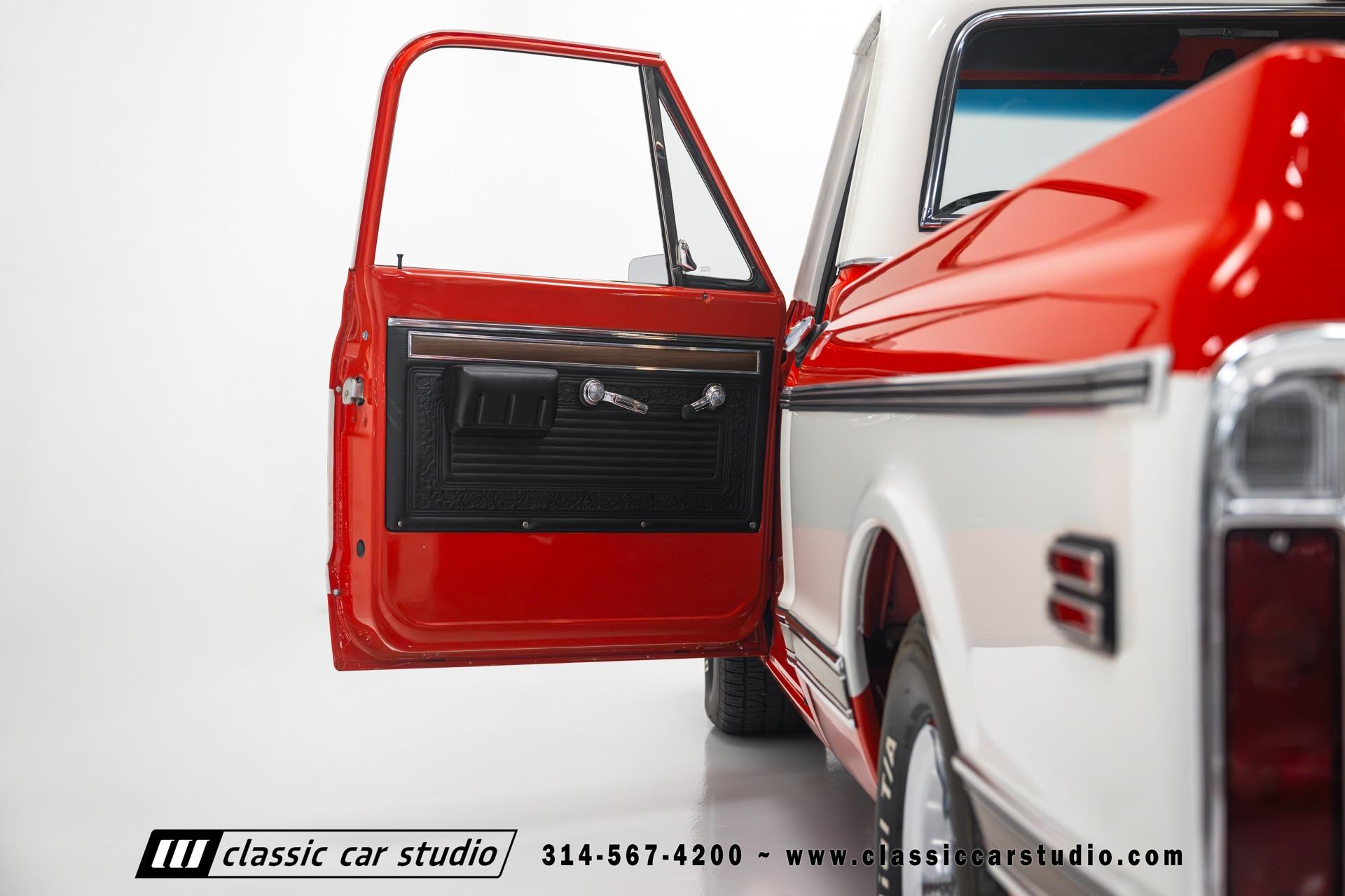 Frame-Off Restored 1971 Chevrolet C10 Cheyenne