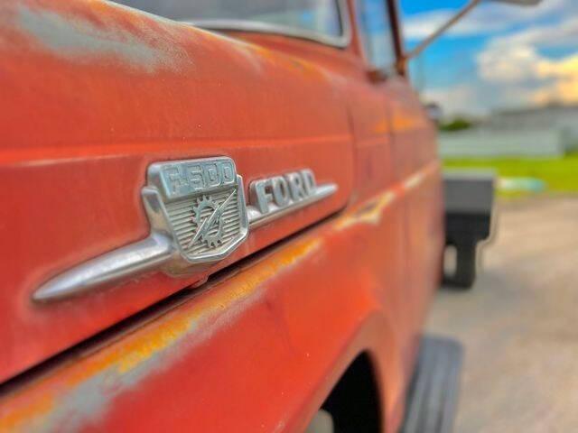 Custom LS-Swapped 1959 Ford F-500