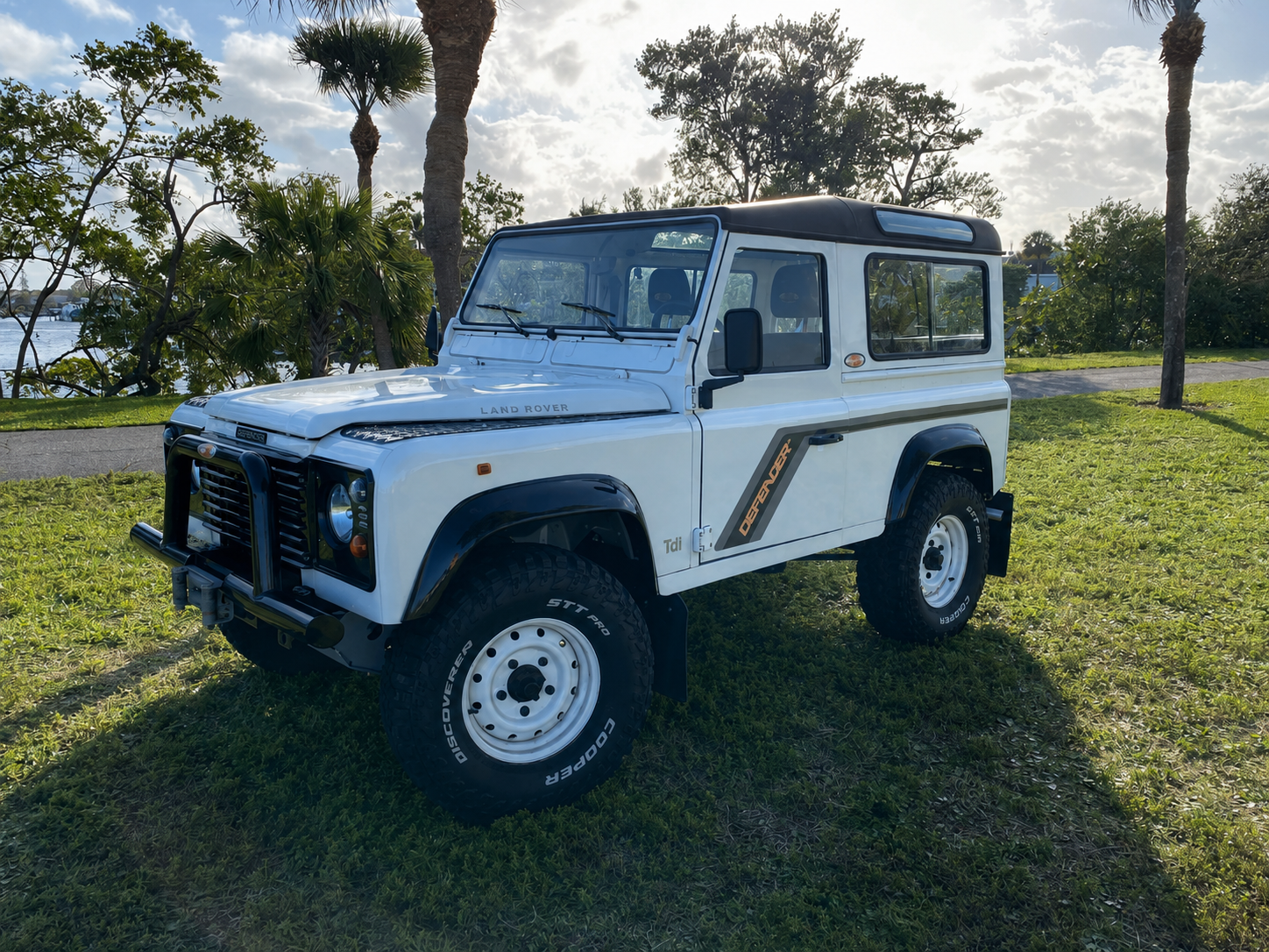 1995 Land Rover Defender 90 - 2