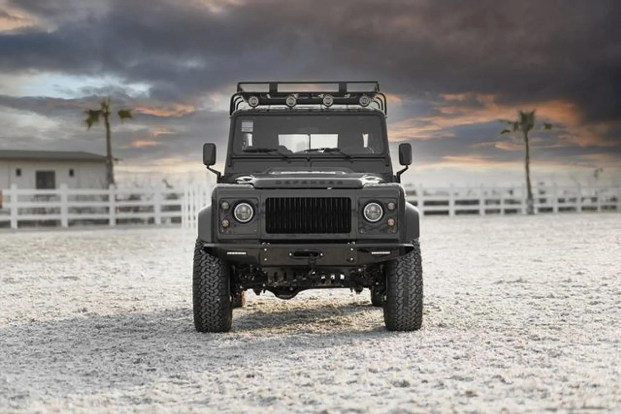1991 Monarch Land Rover Defender 110 Pick Up EV - 4