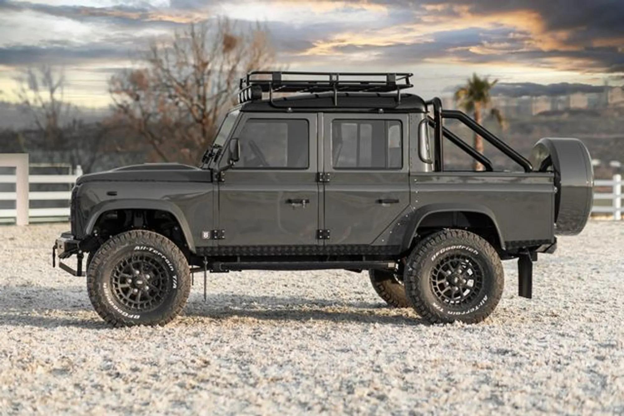 1991 Monarch Land Rover Defender 110 Pick Up EV - 5
