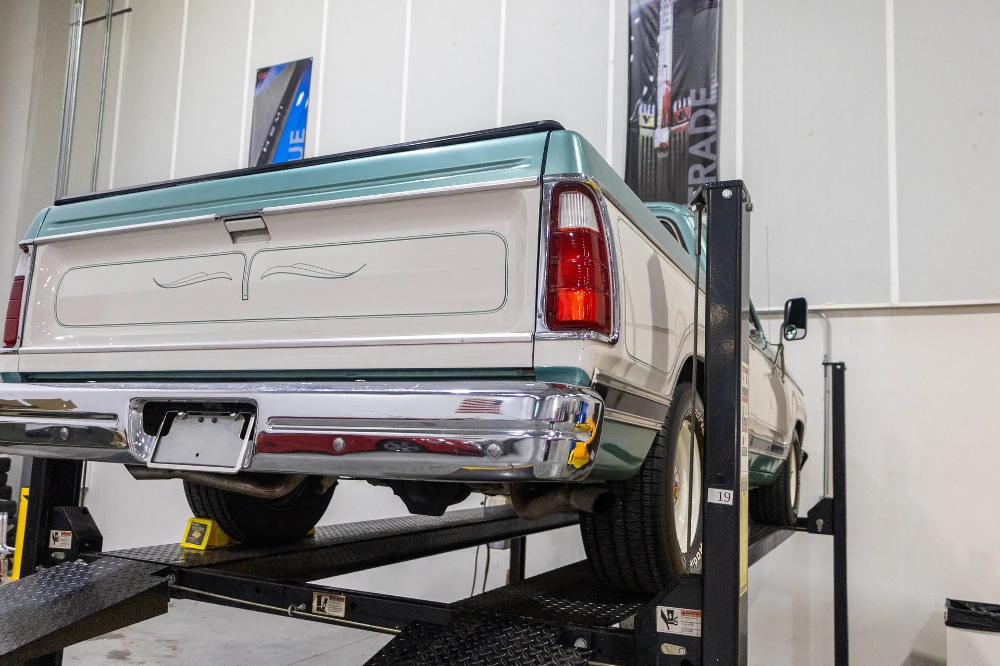 1980 Dodge D150 Adventurer