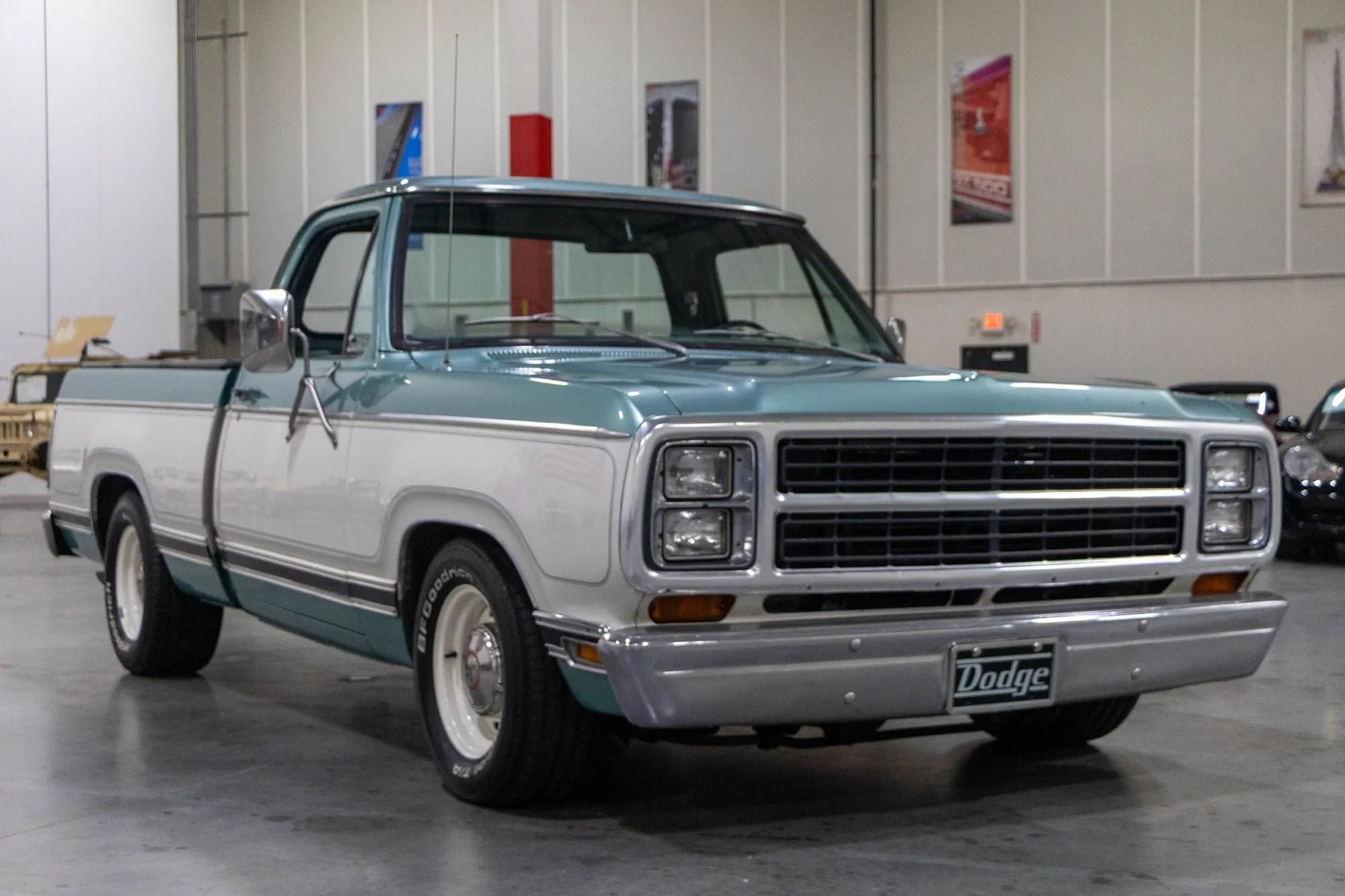 1980 Dodge D150 Adventurer