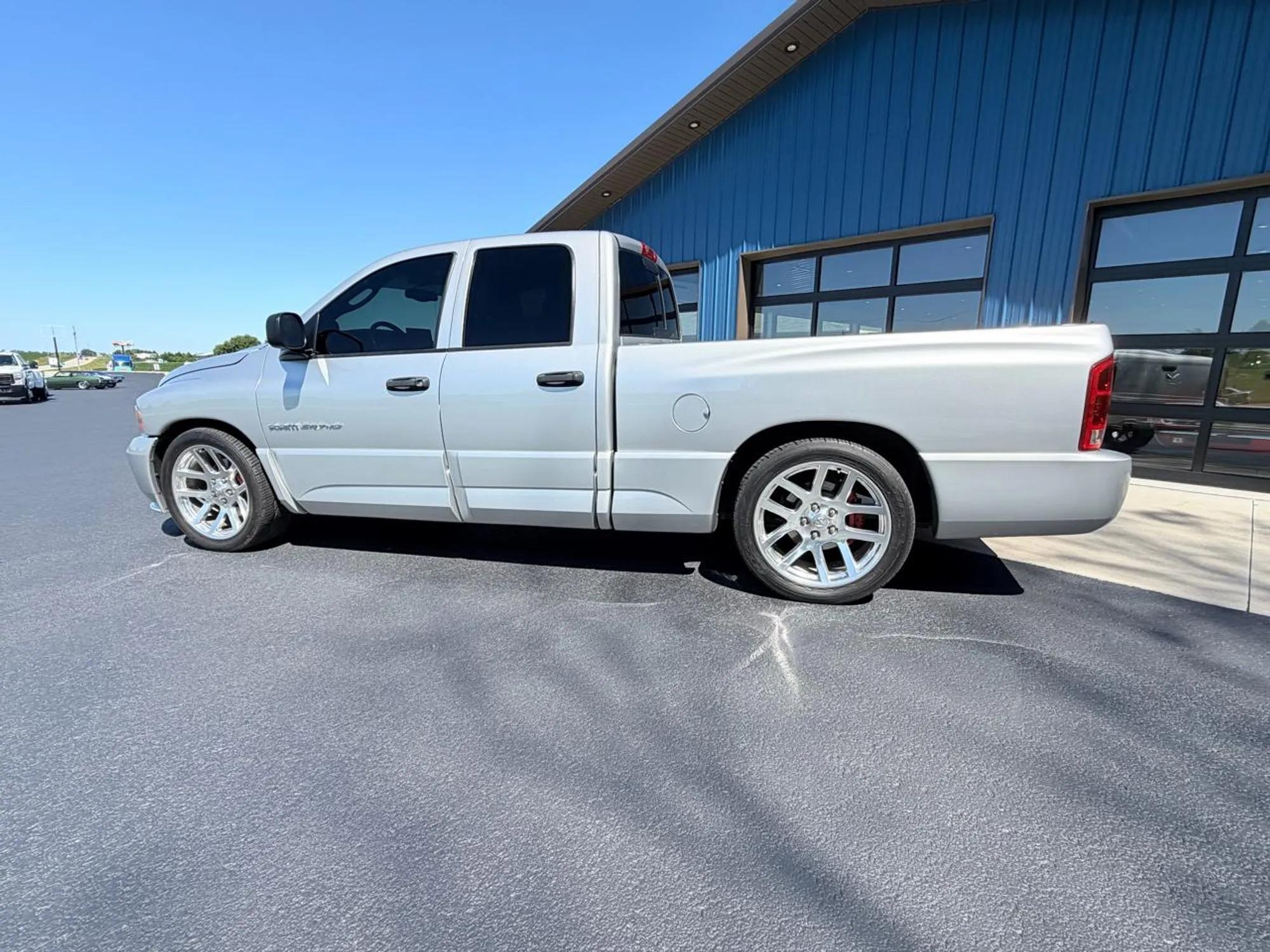 2005 Dodge Ram 1500 SRT