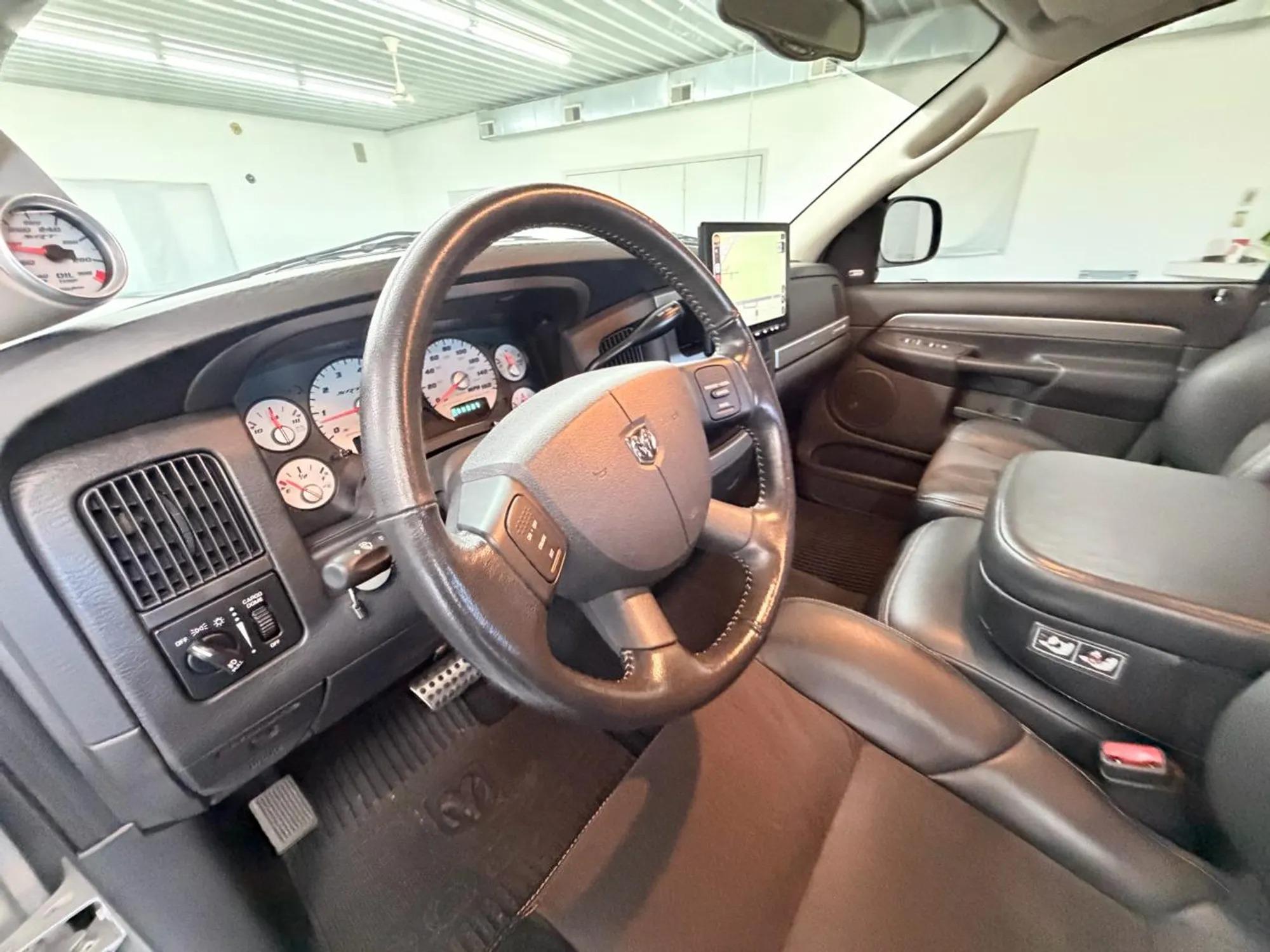 2005 Dodge Ram 1500 SRT