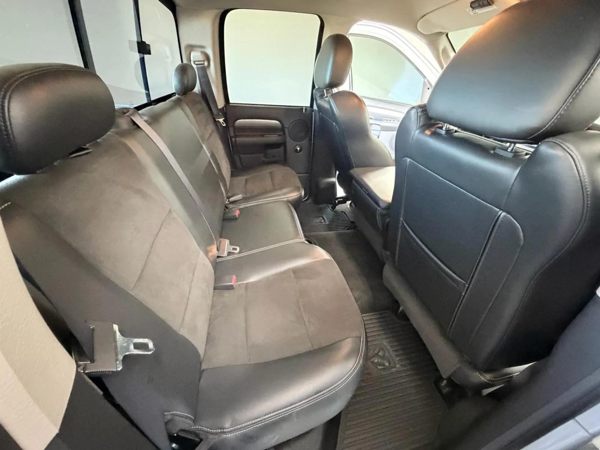 2005 Dodge Ram 1500 SRT