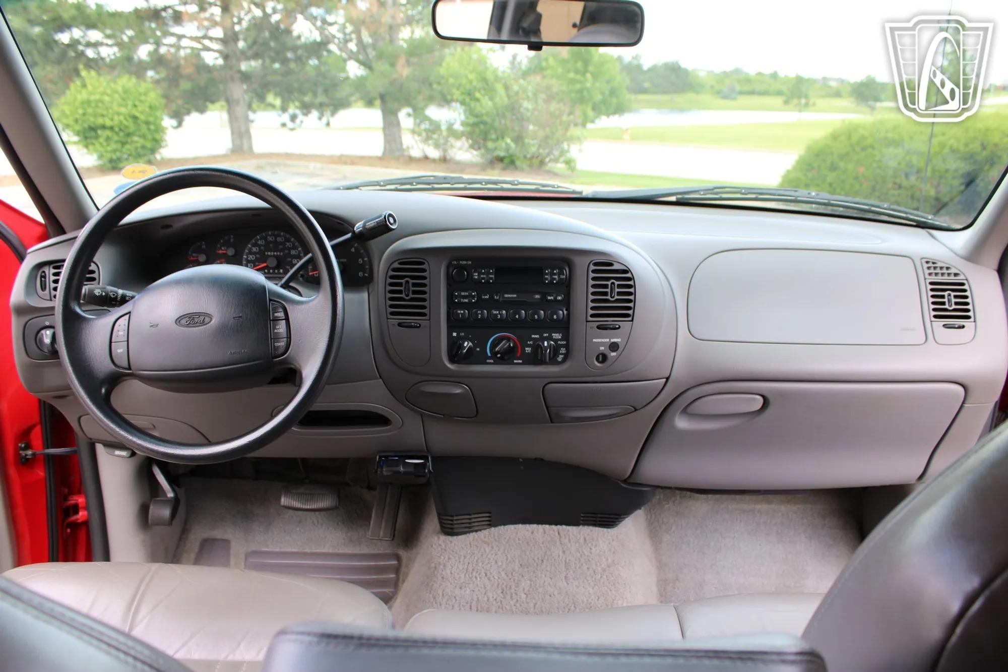 1997 Ford F-150 Lariat