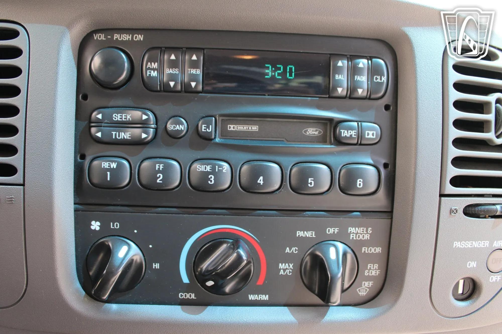 1997 Ford F-150 Lariat
