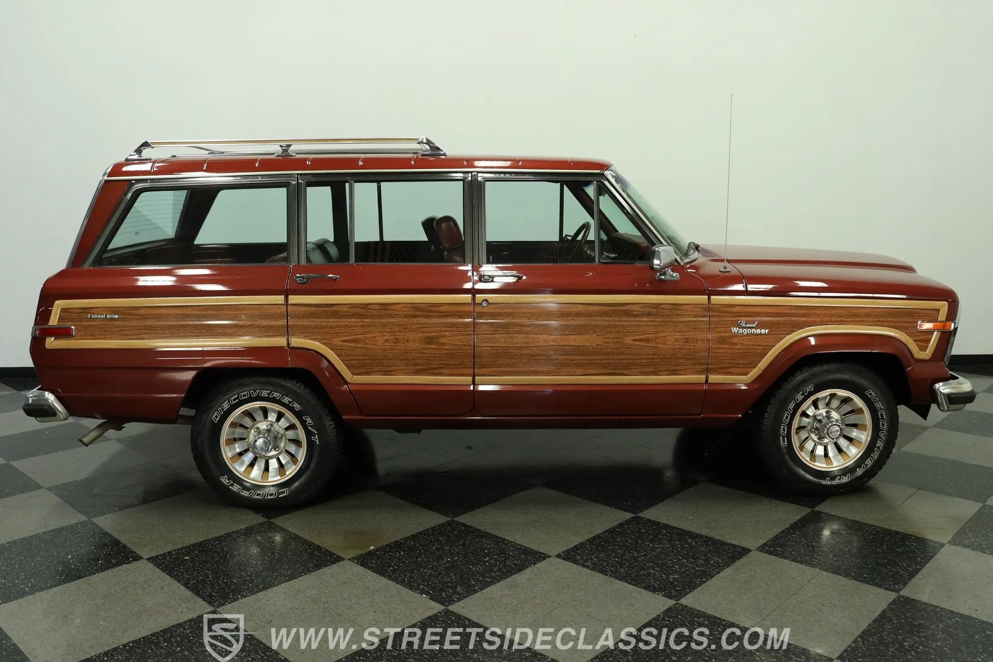 1985 Jeep Grand Wagoneer