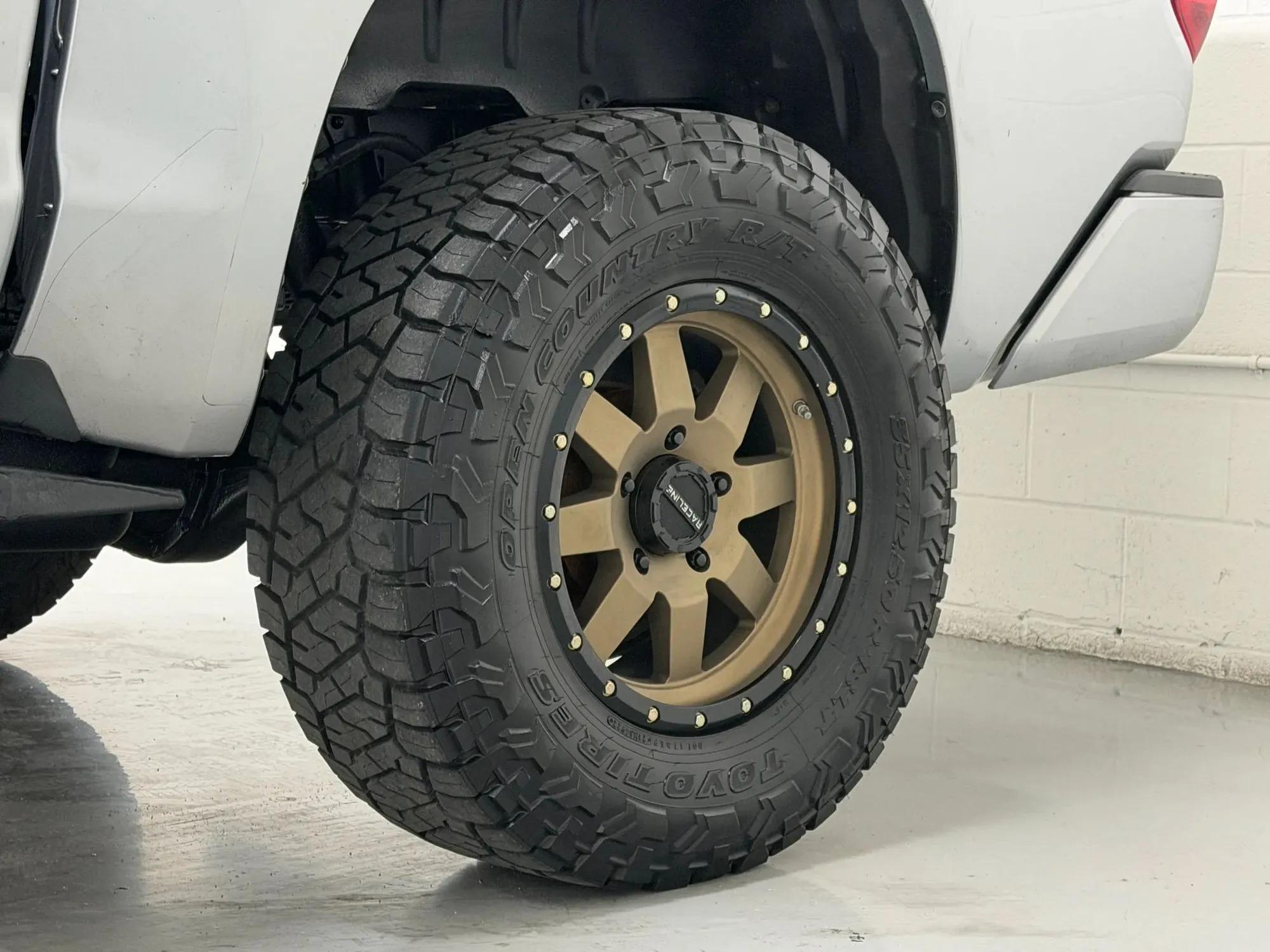 2017 Toyota Tundra Crewmax SR5