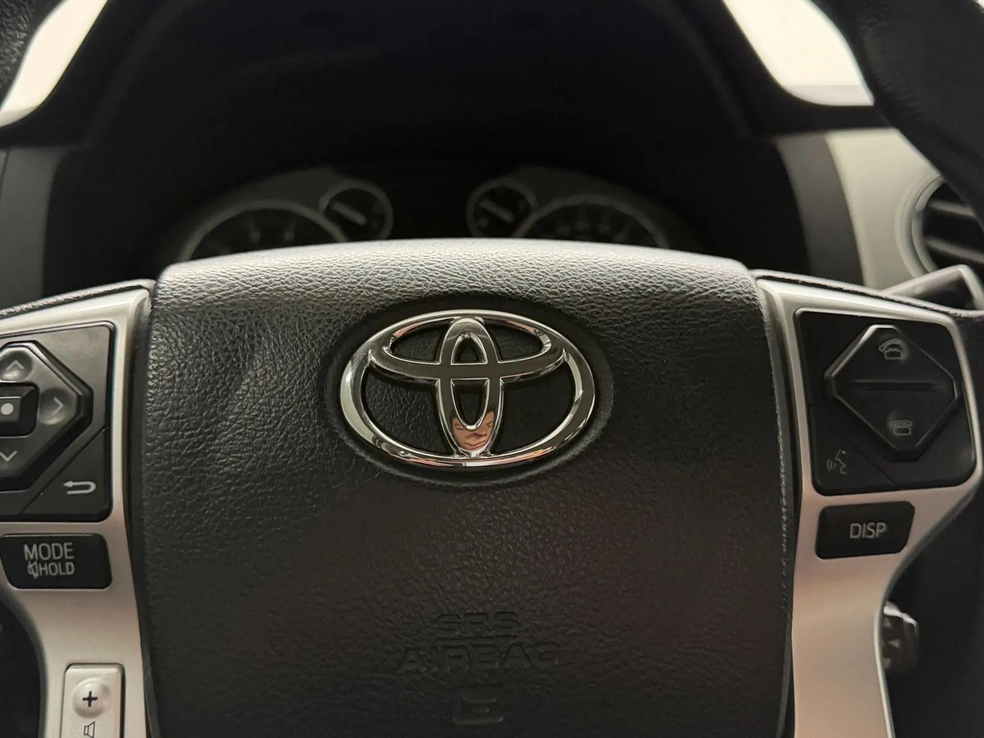 2017 Toyota Tundra Crewmax SR5