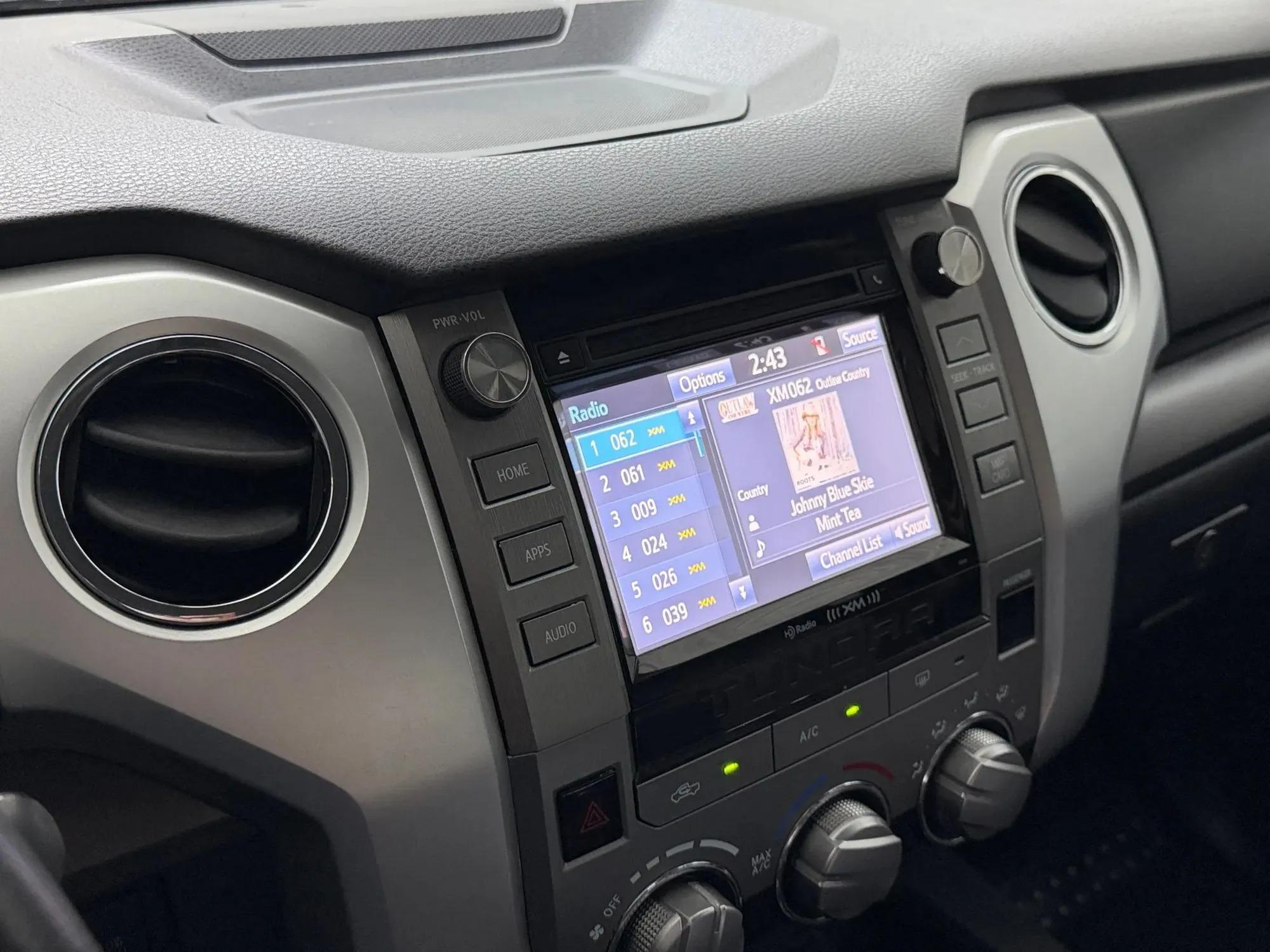 2017 Toyota Tundra Crewmax SR5