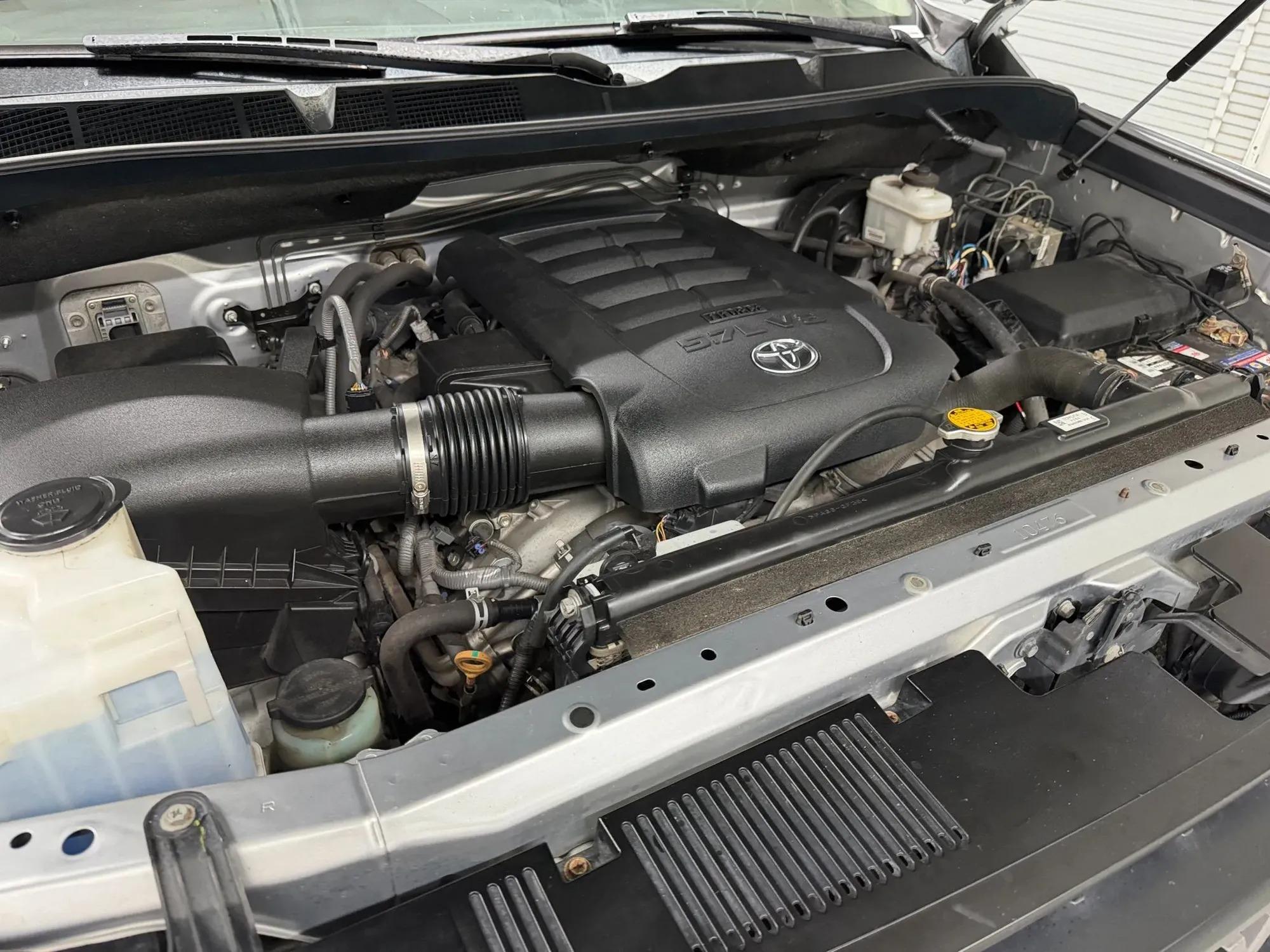 2017 Toyota Tundra Crewmax SR5