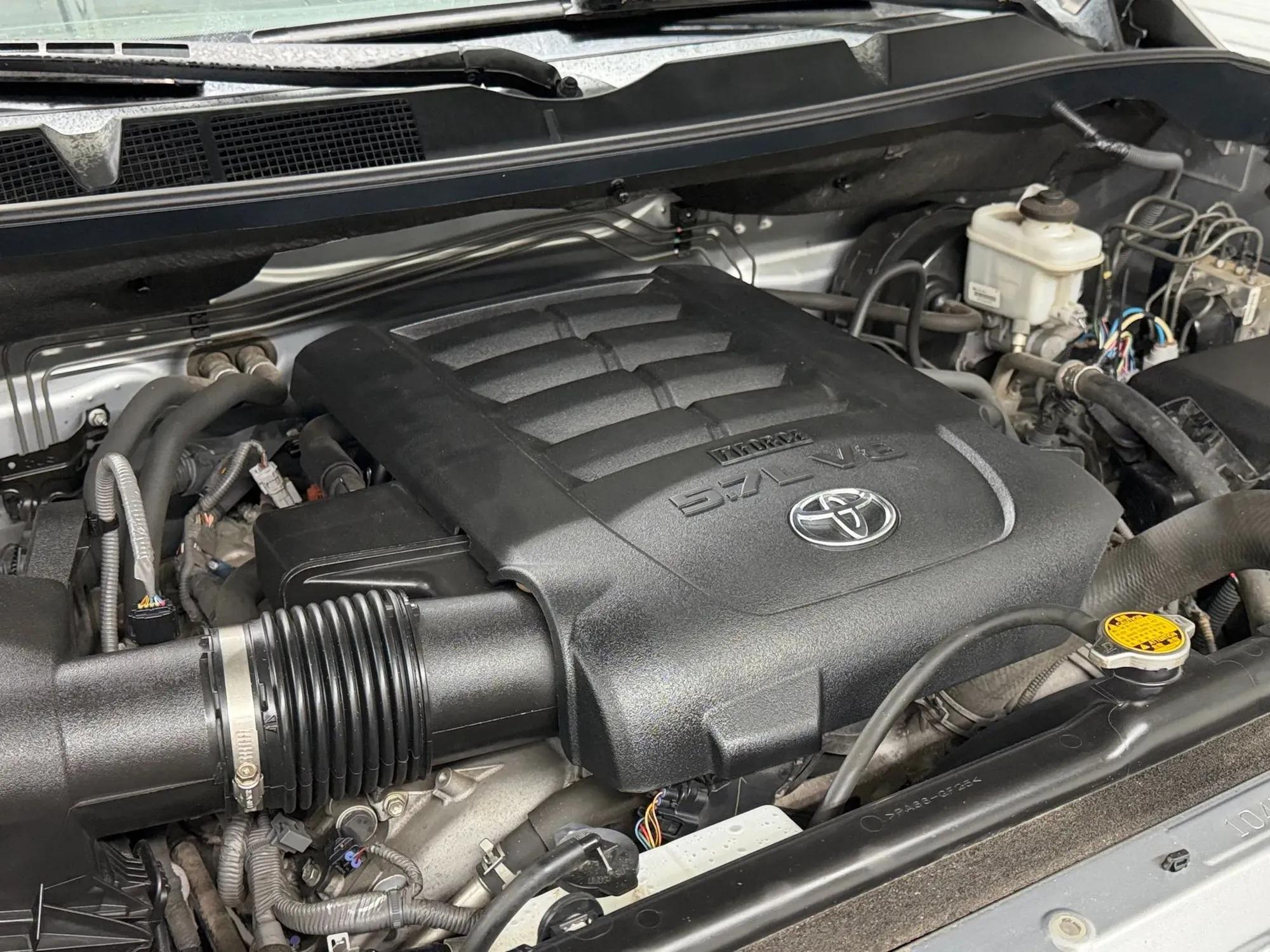 2017 Toyota Tundra Crewmax SR5