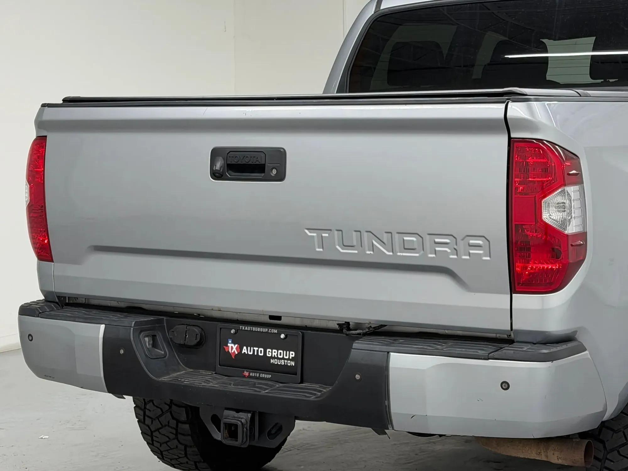 2017 Toyota Tundra Crewmax SR5