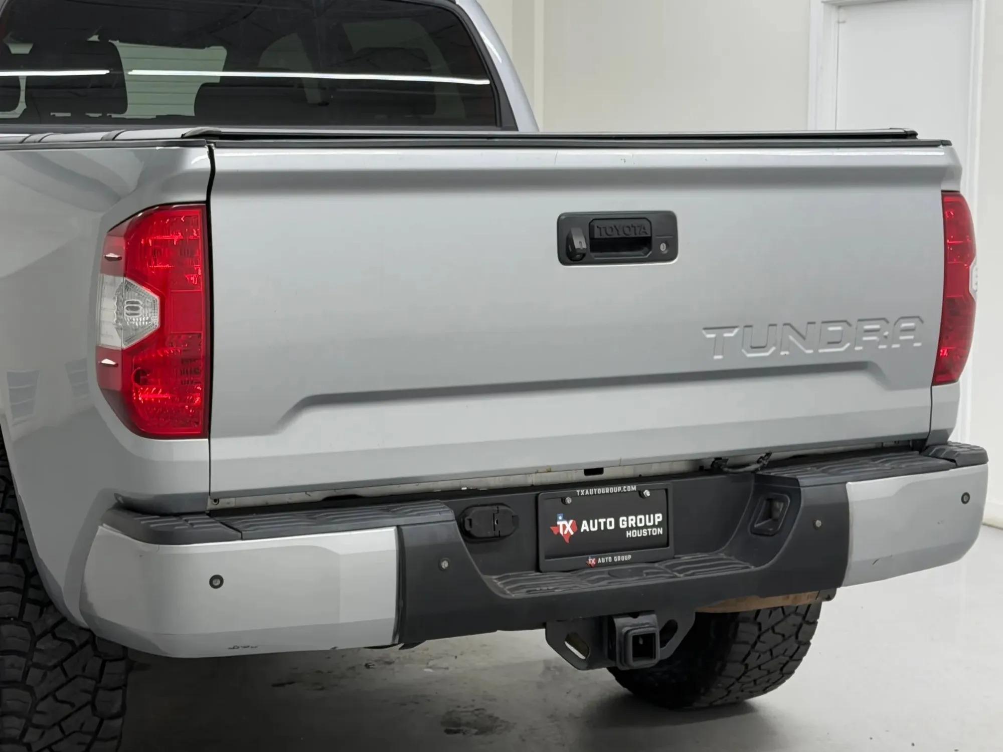 2017 Toyota Tundra Crewmax SR5