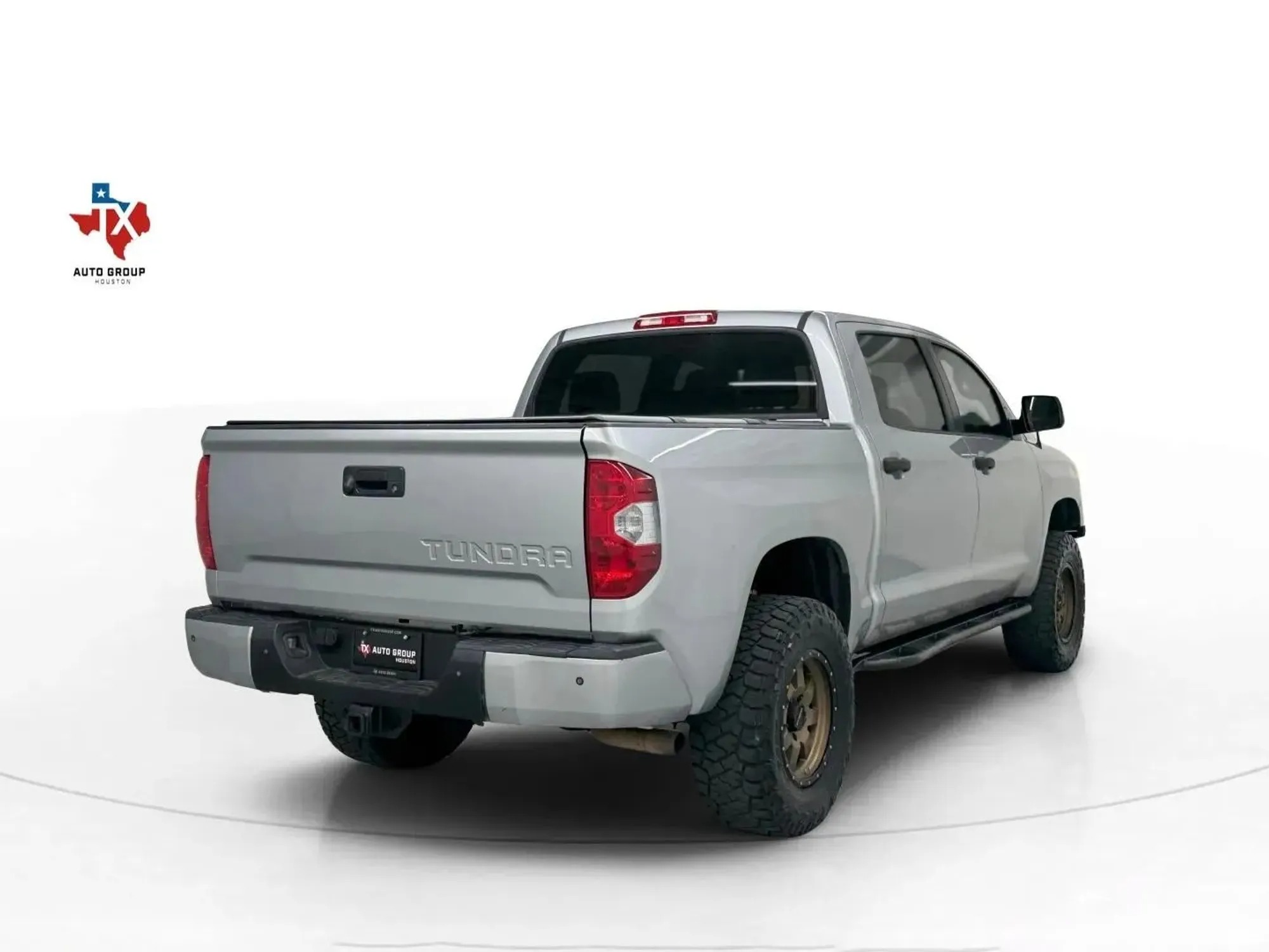 2017 Toyota Tundra Crewmax SR5 - 4
