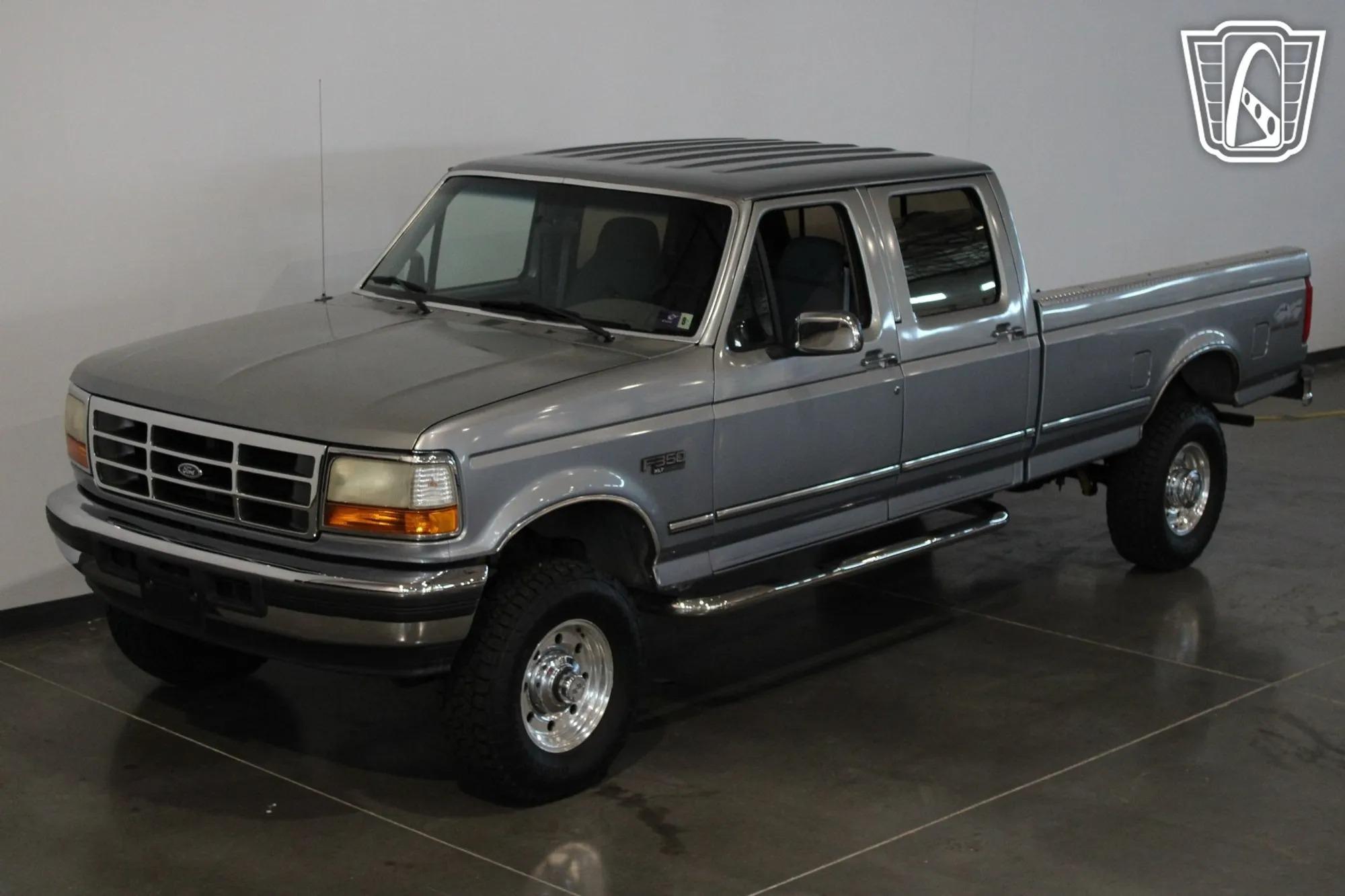 26k-Mile 1996 Ford F-350