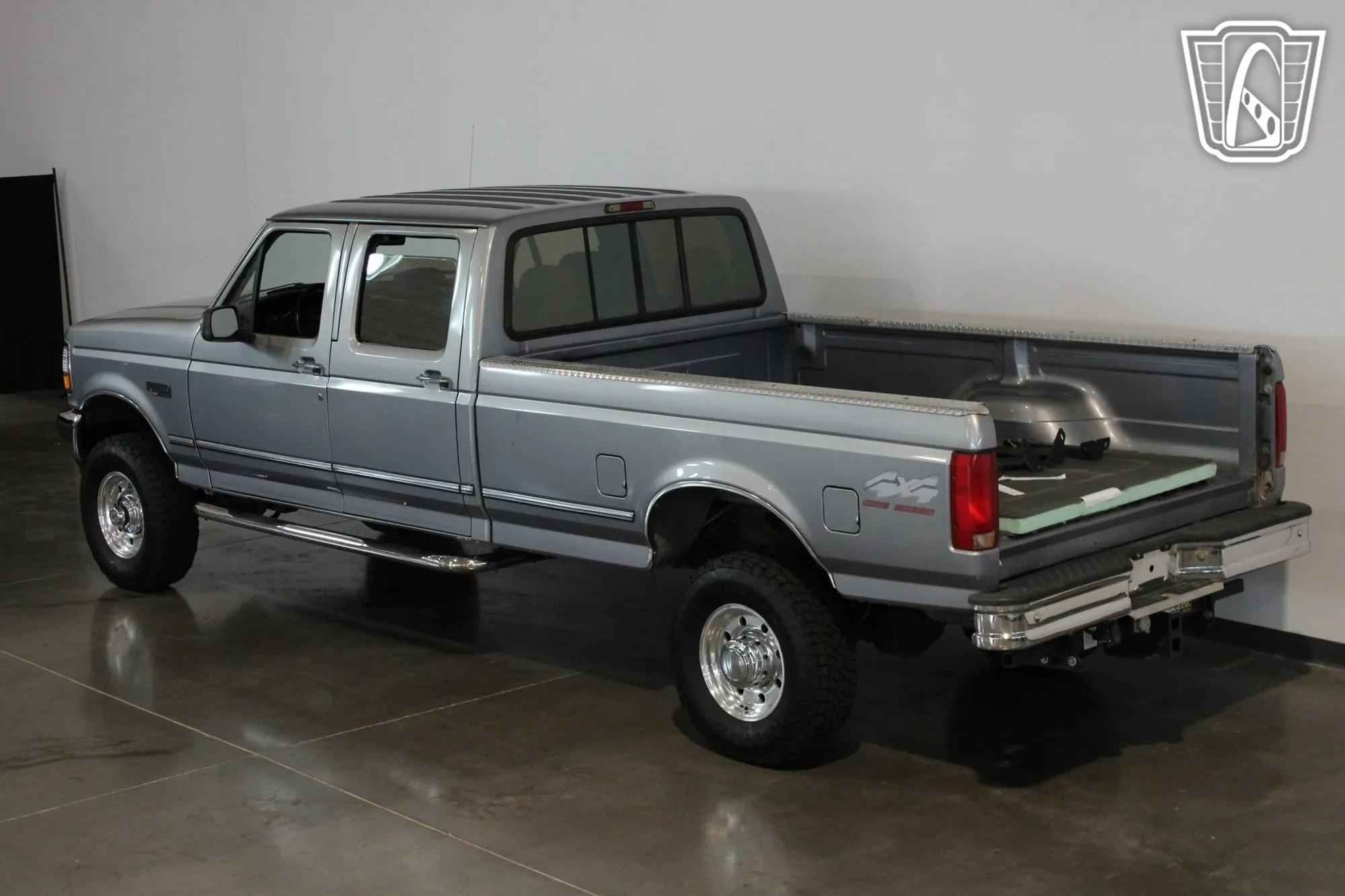 26k-Mile 1996 Ford F-350