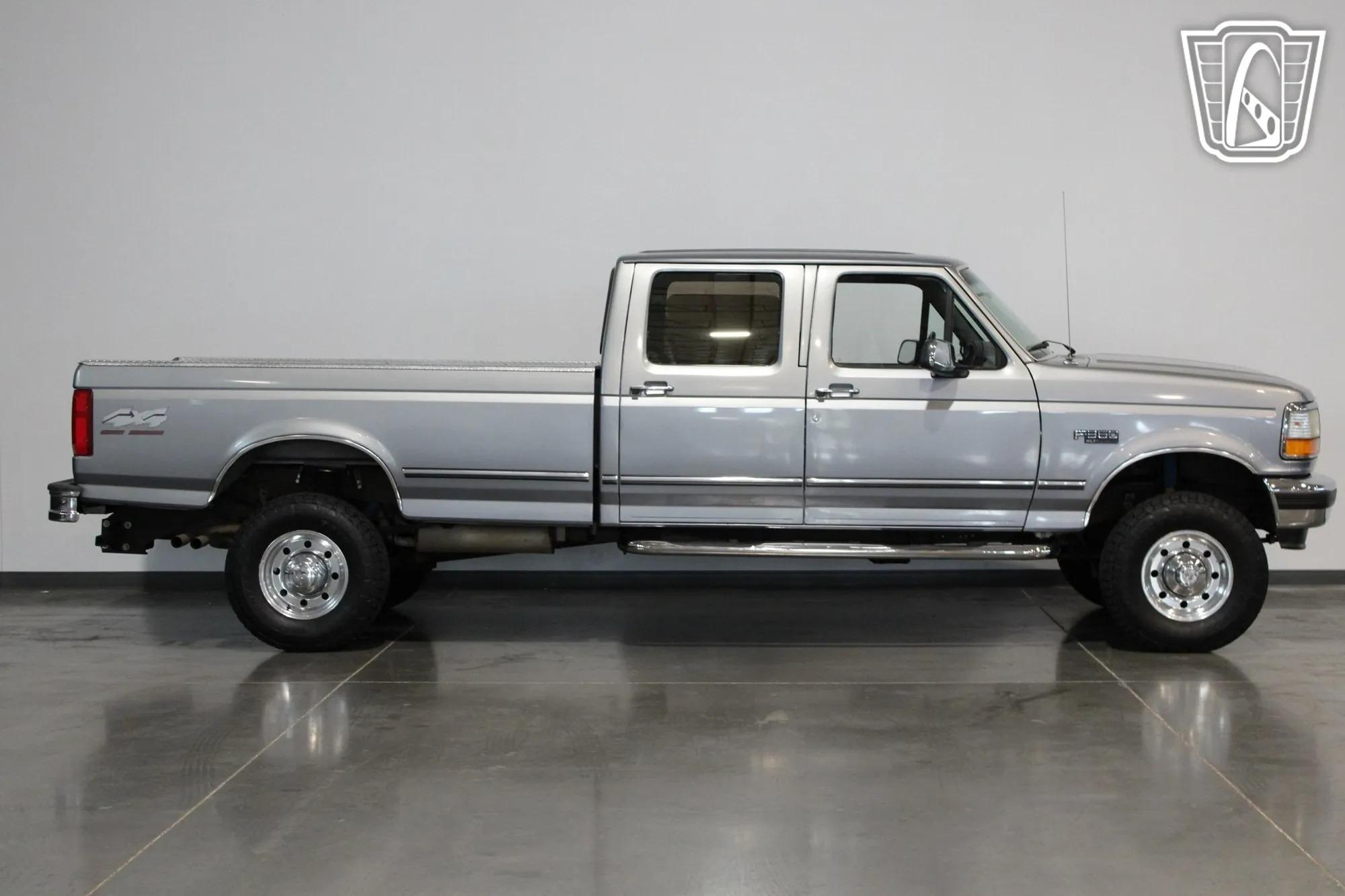 26k-Mile 1996 Ford F-350