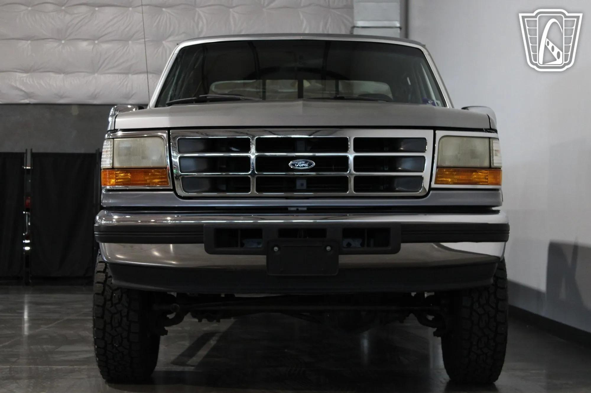 26k-Mile 1996 Ford F-350