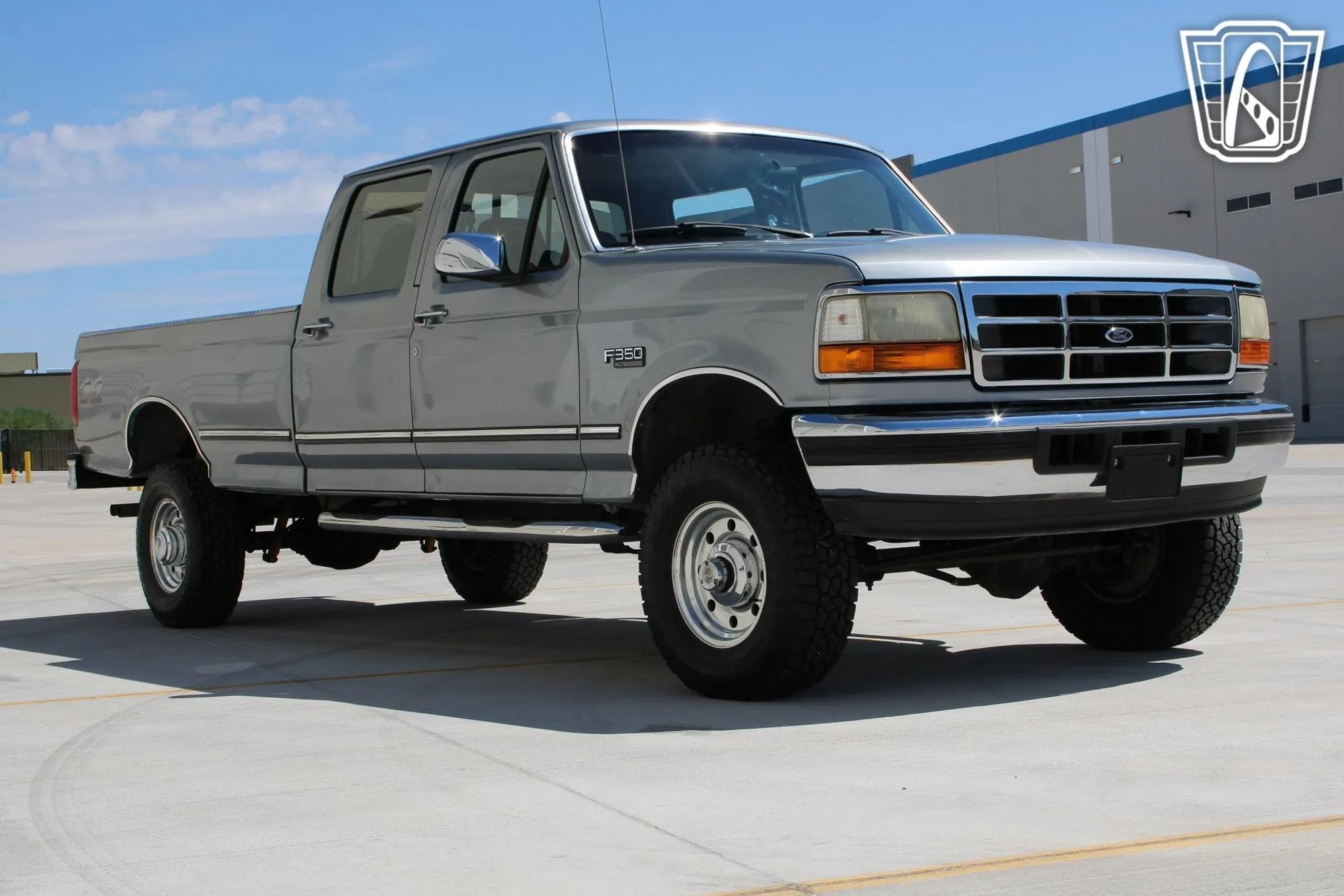 26k-Mile 1996 Ford F-350 - 2